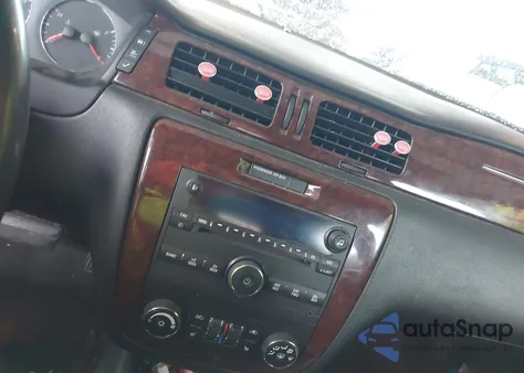 2010 Chevrolet Impala Lt z USA, uszkodzony, nr VIN 2G1WB5EK8A1260186